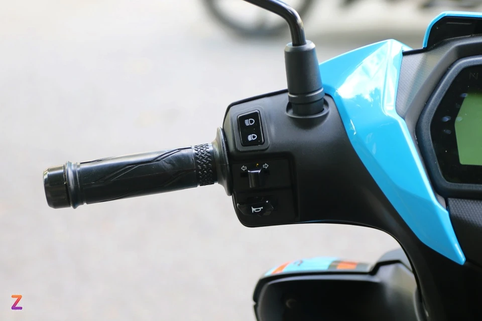 Yamaha_LC_135_16