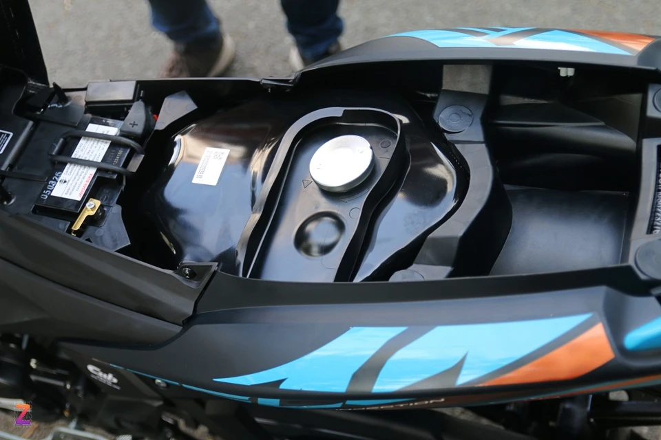 Yamaha_LC_135_19
