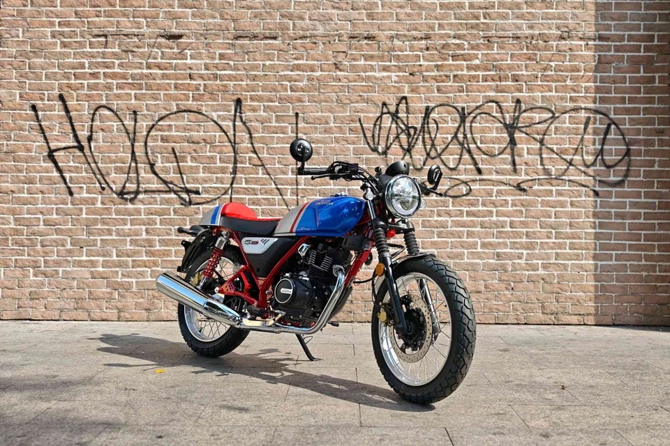 thumb_honda_cgx150_1