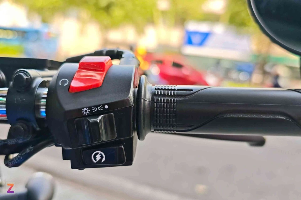 thumb_honda_cgx150_5