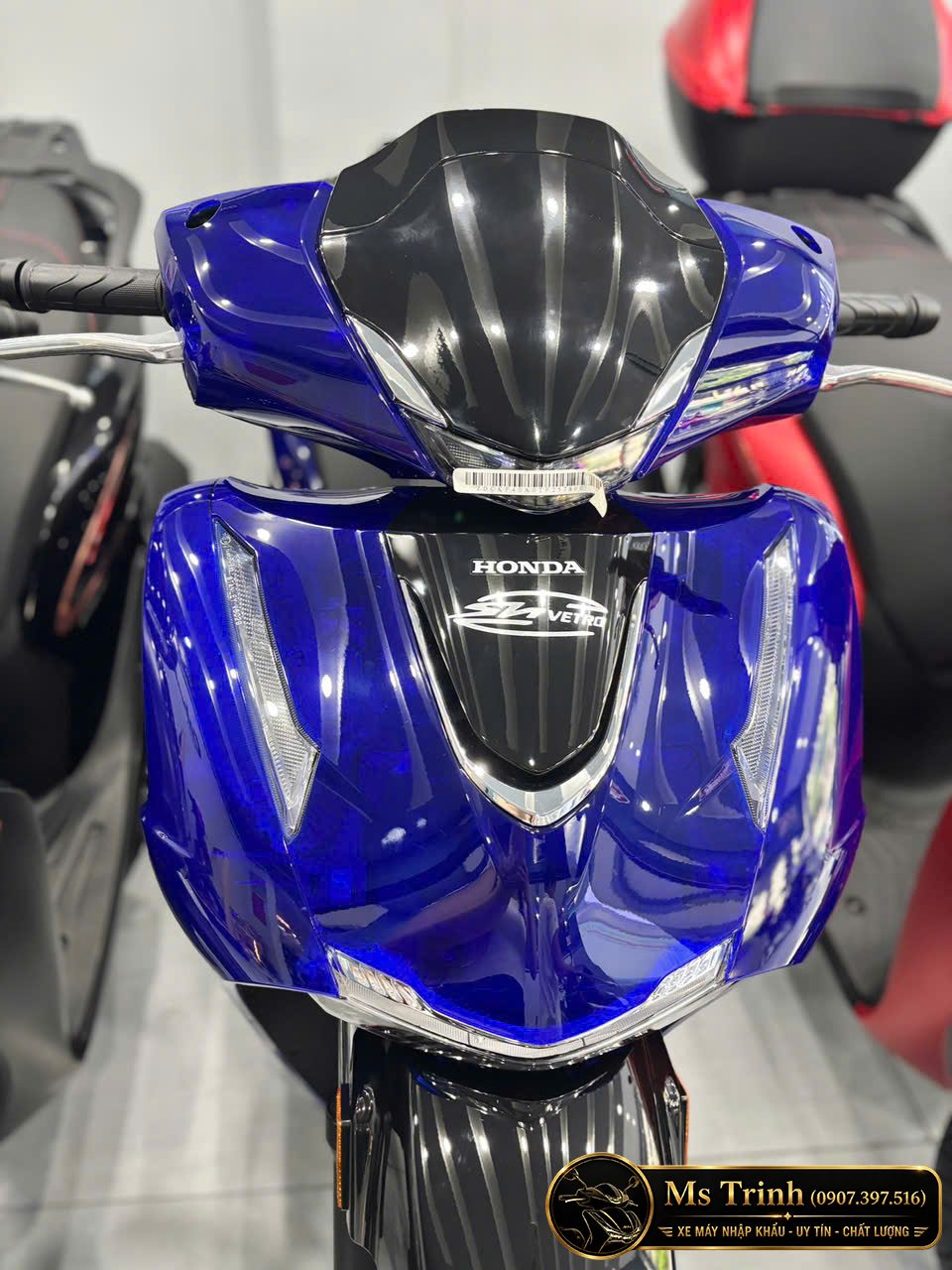 Cận cảnh Sh150 Vetro BLue sapphire