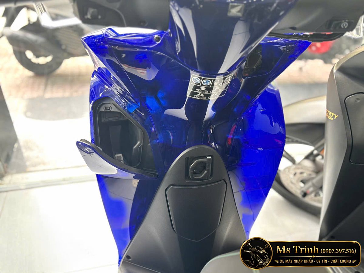 Độ nét của chất liệu nhựa thủy tinh bán trong suốt